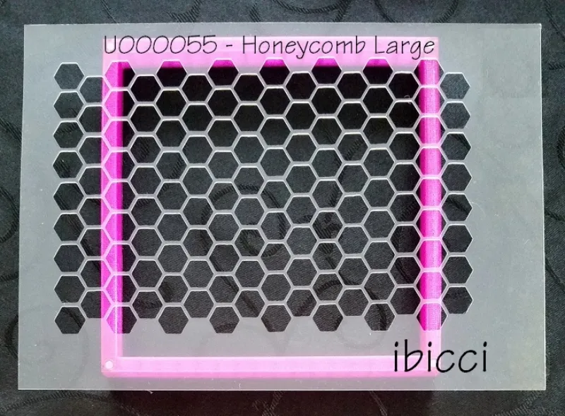 Medium Landscape honeycomb stencil