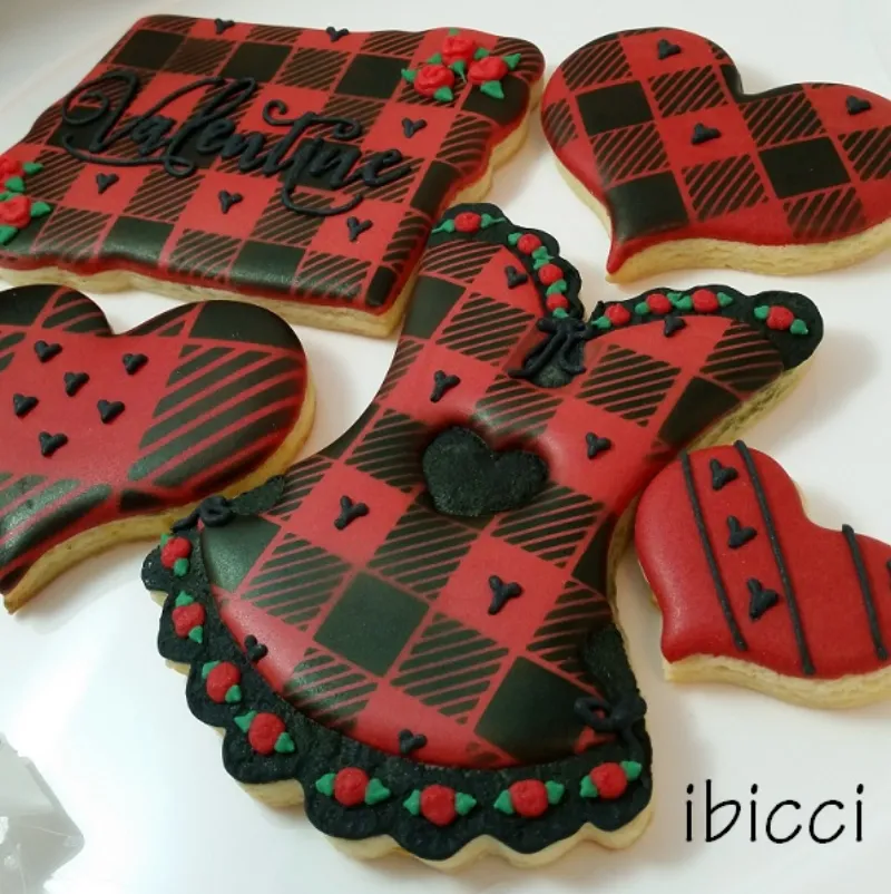 ibicci Valentines day cookies using the buffalo plaid stencil