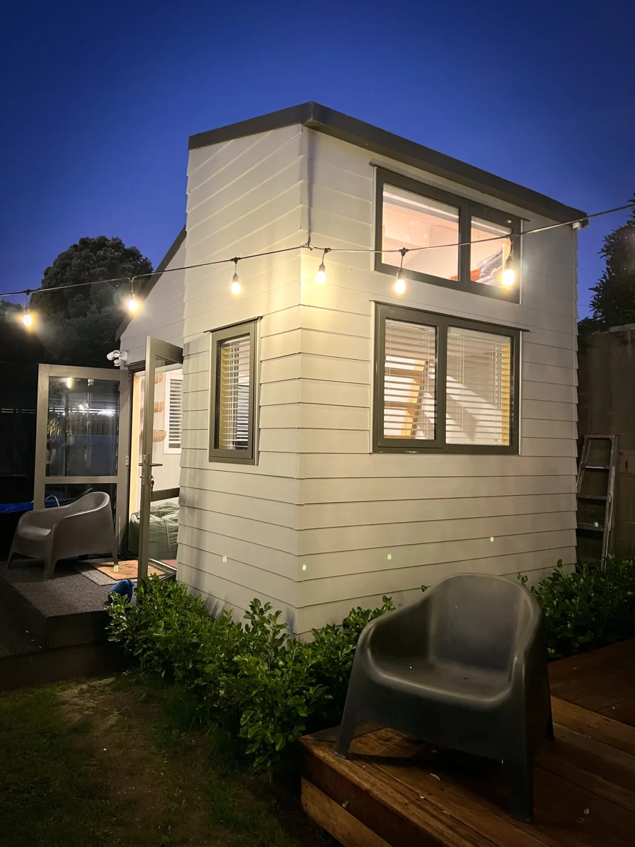 Cabins and Baches - Townhouse Cabin side view