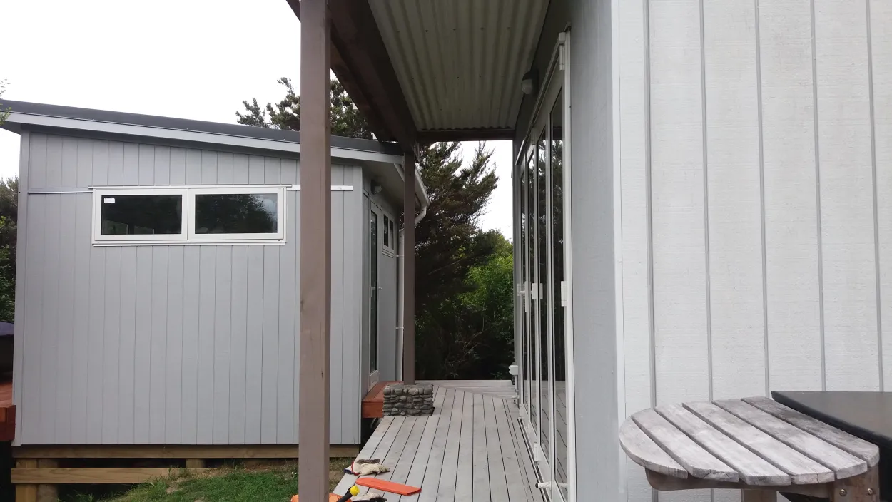 Cabins and Baches - Pent Cabin located on Waiheke Island