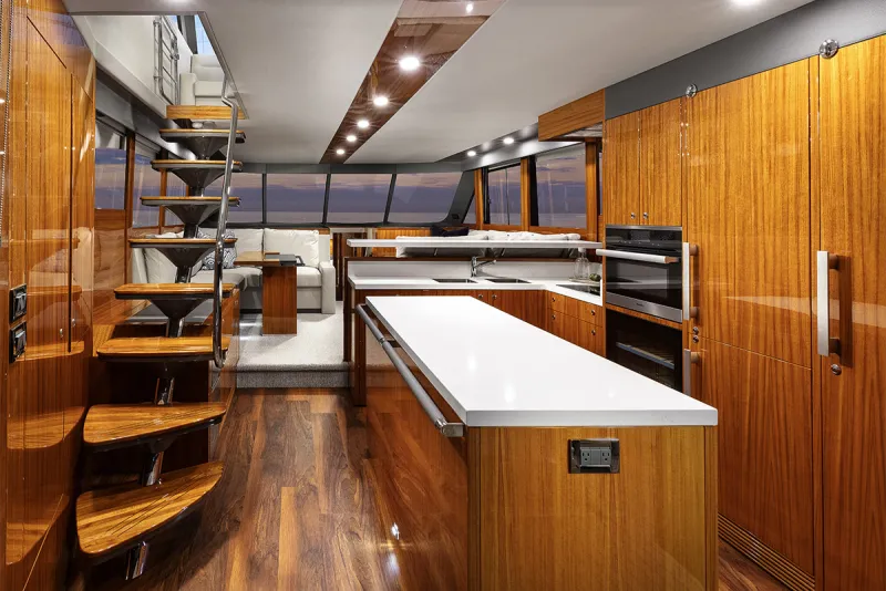 Maritimo M64 Galley