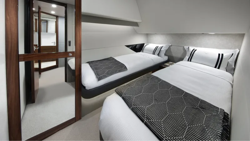 Maritimo S55 Luxury Motor Yacht Twin cabin