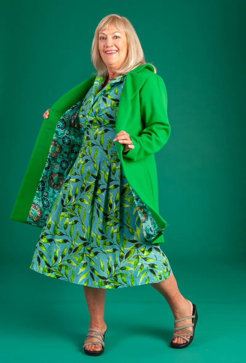 Showing the amazing silk lining