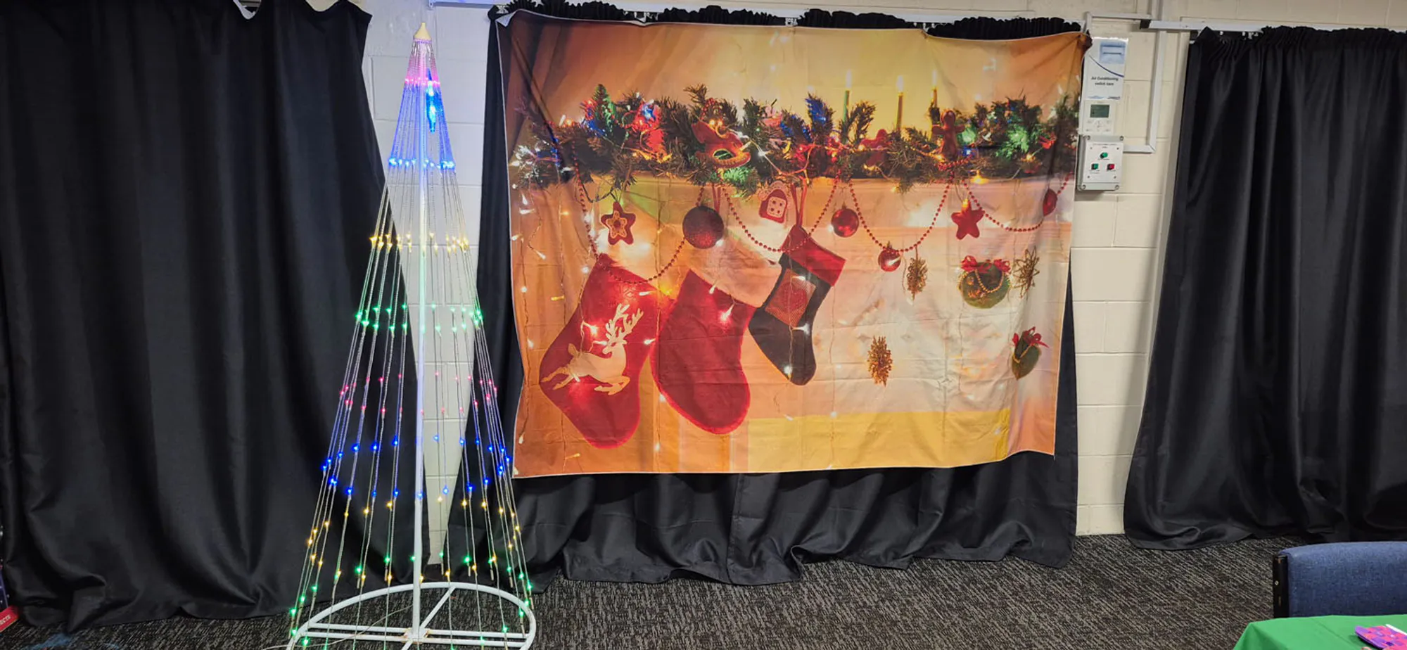 Mid Winter Christmas wall decorations