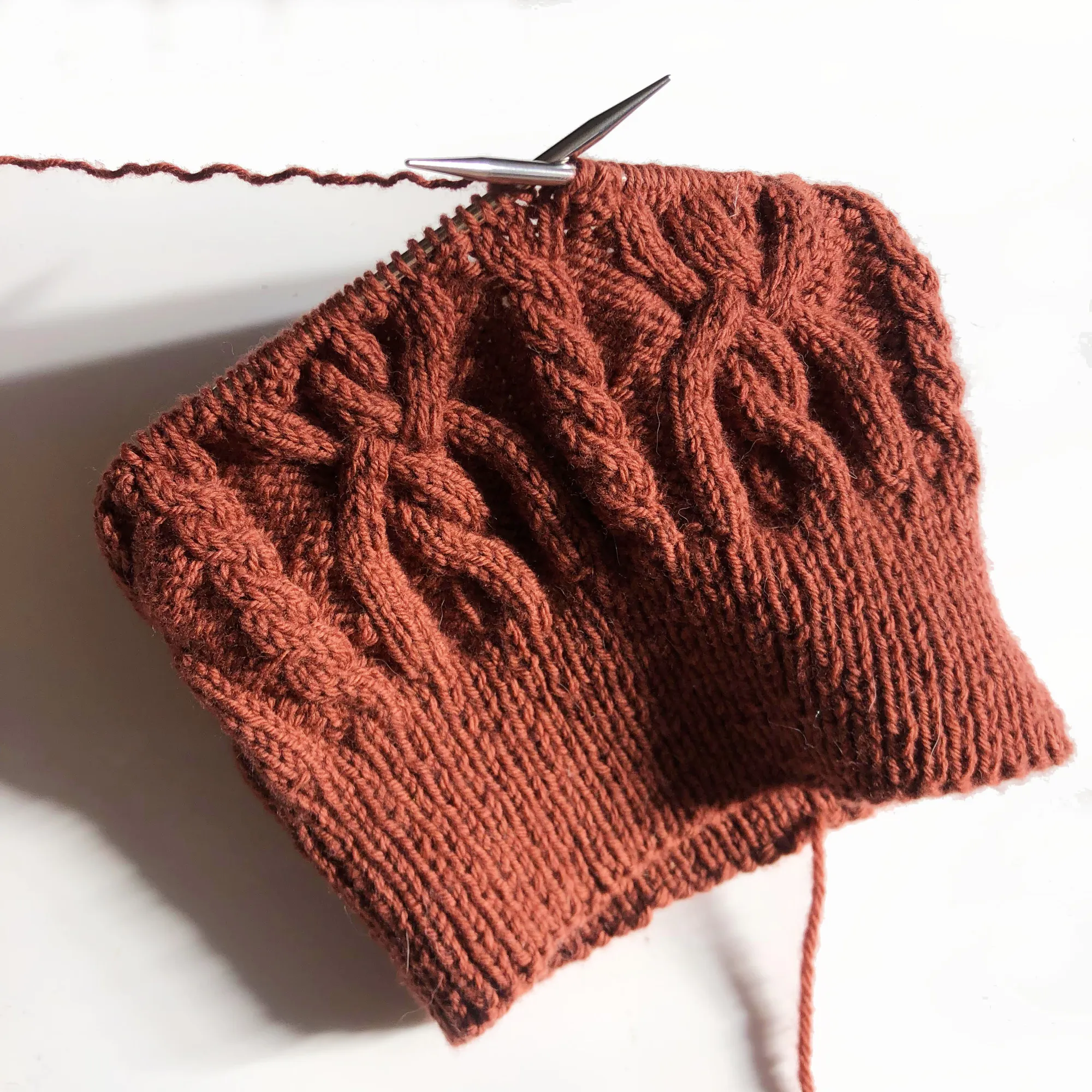 Which side is the right side in knitting