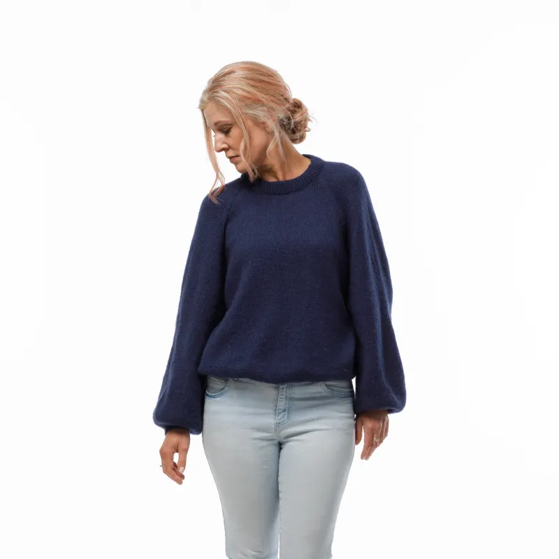 Deep sleeved raglan sweater