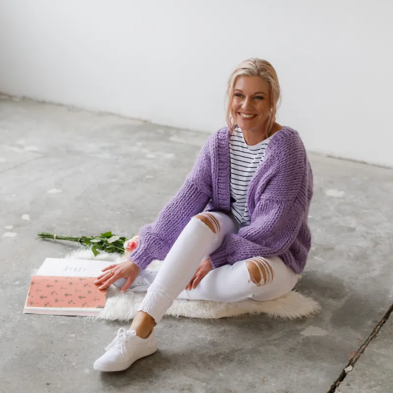 Chillaxing in my favourite cardi