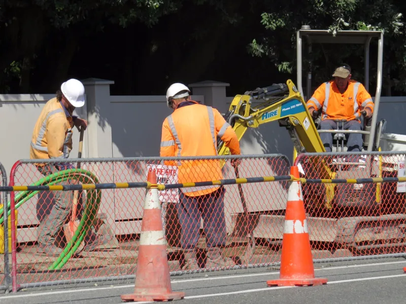 Safe Site - Temporary Fencing Hire - Galvanised fence panels 1.0m High - Excavation Barriers, Repair & Renovation areas, Pedestrian Safety, Roading, Security
