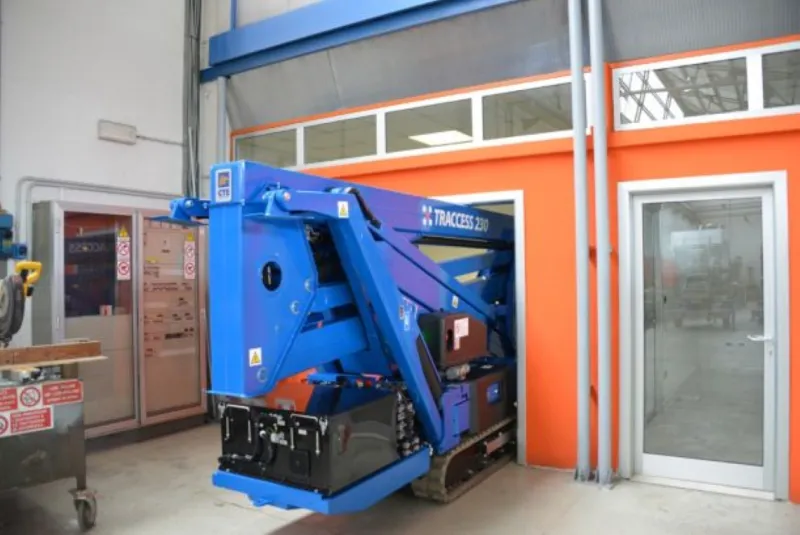 23m Tracked Articulating Spider Boom Lift for hire at Safe Hire