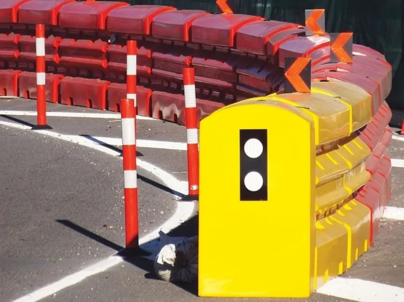 Temporary Water Filled Barriers for Hire - Great for Construction Sites, Roadworks, Traffic Managemnt, Crowd Control