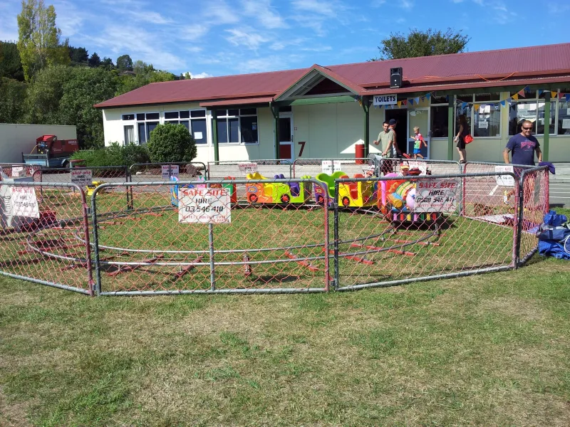 Safe Site - Temporary Fencing Hire - Galvanised fence panels 1.0m High - Event Management, Crowd Control, Pedestrian Safety, Security