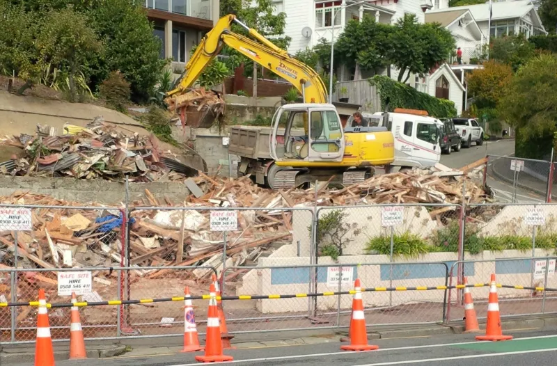 Safe Site - Tempoary Fencing Hire - Construction sites, Housing Construction, Repair & Renovation Areas, Pedestrian Safety, Security, Excavation Barriers, Roading